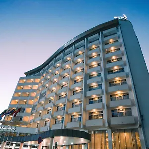 4* فندق Western